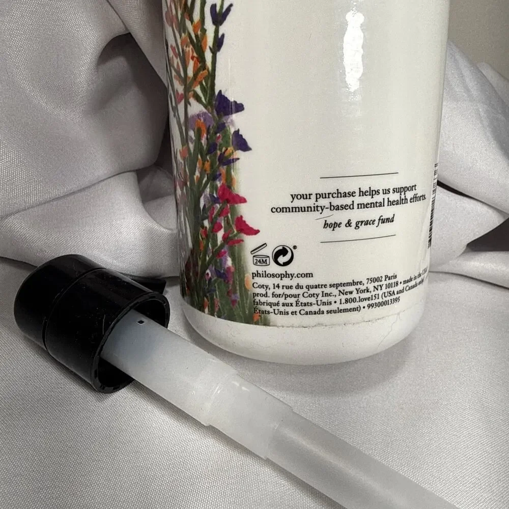 NEW WITH PUMP PHILOSOPHY FIELD OF FLOWERS BODY LOTION 32 OZ